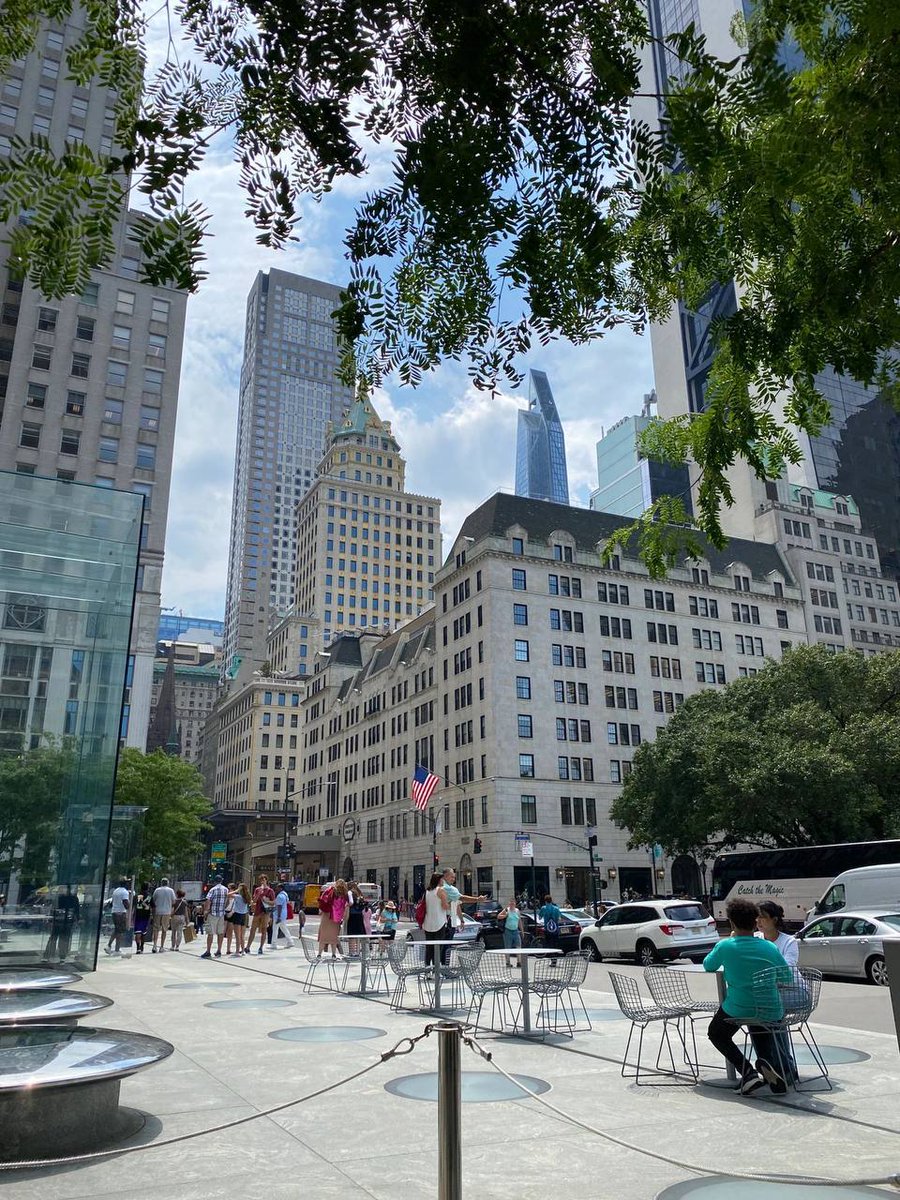 ReineSidne69280's tweet photo. I want to share a little bit of memories with you, during my travel.
#Travel #Triptour #Manhattan #Streetview #Newyork #liveLA #CA #USA
#Nyc #NY #USA #photography #byme #travel #travelphotography #triptour #single #La #California #pictureoftheday https://t.co/pXCVFVlACW