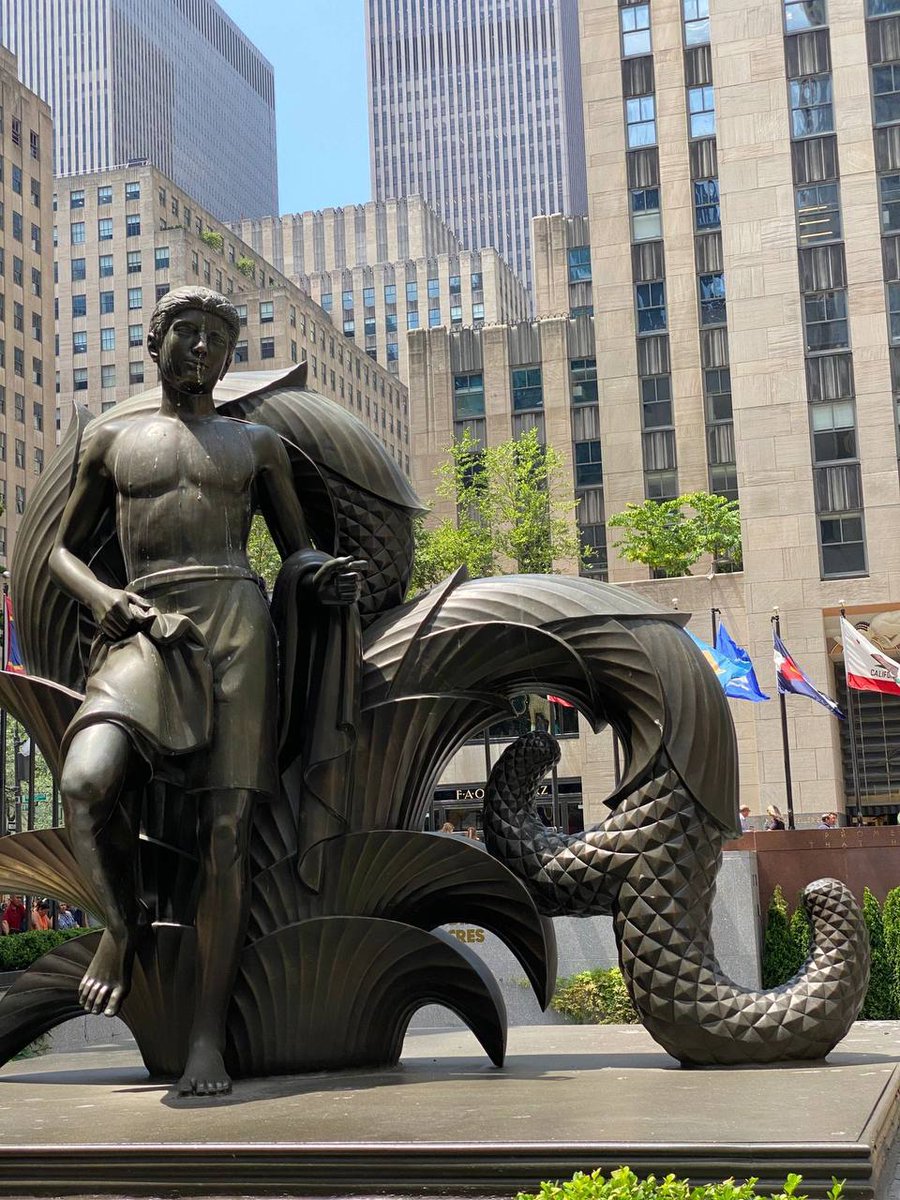 ReineSidne69280's tweet photo. I want to share a little bit of memories with you, during my travel.
#Travel #Triptour #Manhattan #Streetview #Newyork #liveLA #CA #USA
#Nyc #NY #USA #photography #byme #travel #travelphotography #triptour #single #La #California #pictureoftheday https://t.co/pXCVFVlACW