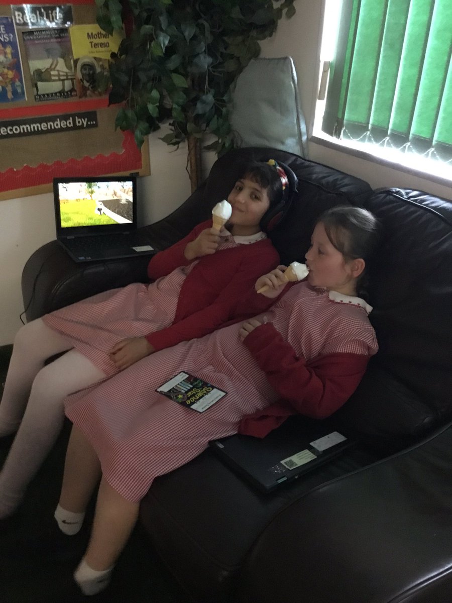 Year Four Phoenix Primary tweet media