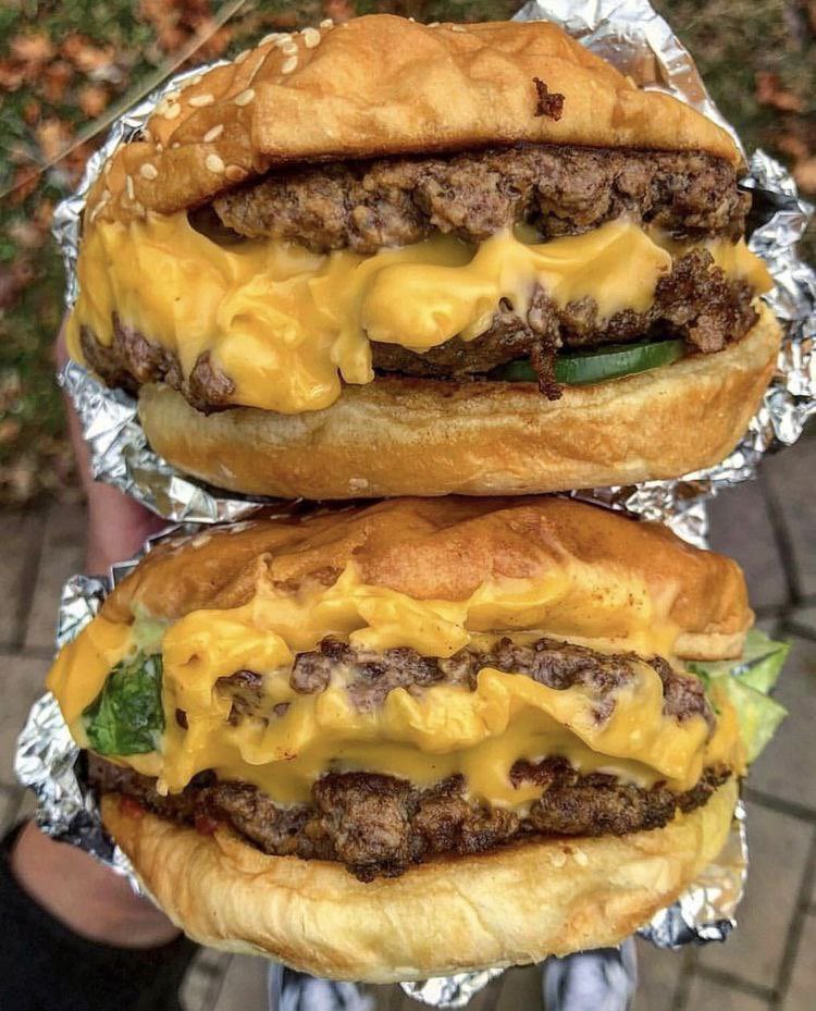 PerseuCoffee's tweet photo. ️️ ️️ ️ ️️ 𝗣edido: ❪ ⅌ ：Fast Food

 ️️ ️️ ️️ ️️ ️️𝗗e: @lecdrzver 
 ️️ ️️ ️️ ️️ ️️𝗣ara: @eclspse

 ️️ ️️ ️️ ️️ ·۪ϟ  oi grudinho, te amo mesmo você me humilhando o tempo todo. melhoras 🤍 https://t.co/wYXCC1d3wz