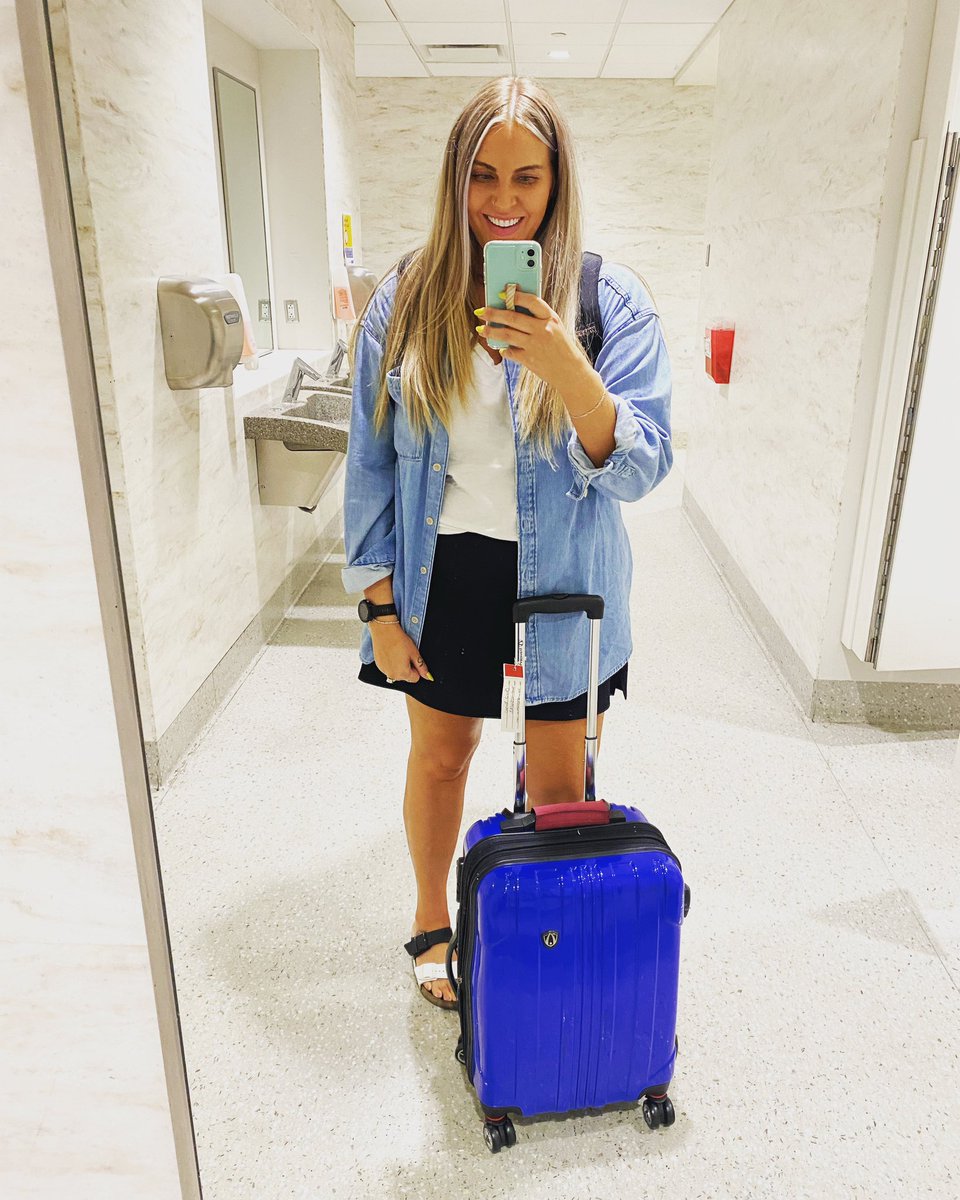 Let it be known! .. that when traveling for work, I can successfully pack just a carry-on. ✈️ This is not the case for vacations. 

I’m heading to #ATL for #NCHCMM with <a href="/nphic/">NPHIC</a> and <a href="/CDCgov/">CDC</a> 📢 

#healthcommunication #publichealth #PR #Media #PublicRelations
