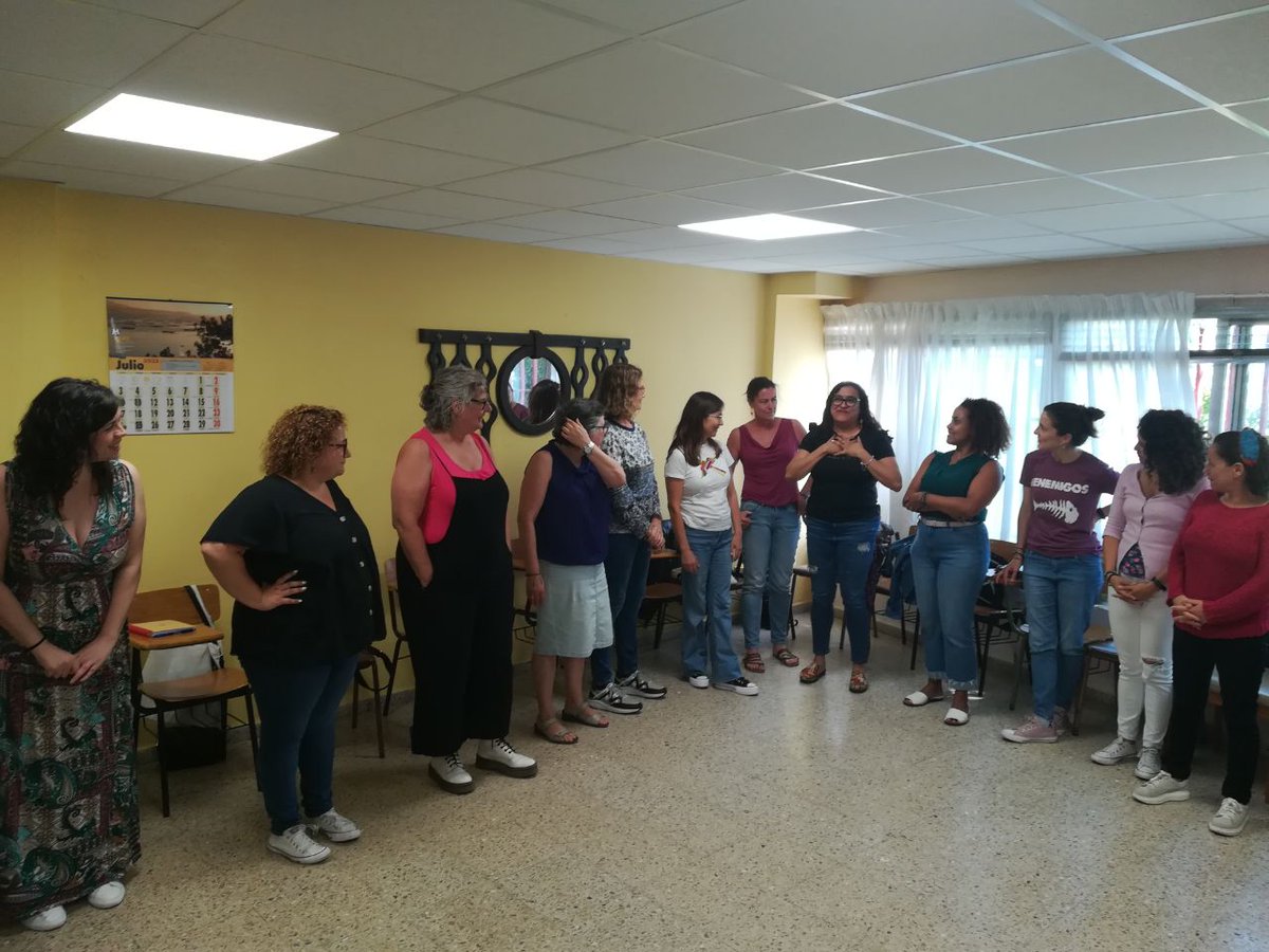 🌶 <a href="/RadioPimienta/">Radio Pimienta</a> @baladrinas presentan👇

#NosotraslasPersonas especial - 6ª Escola de Acción Social Crítica e Transformadora en #coia 

📻 ftp.audio.urcm.net/Nosotras-las-P…