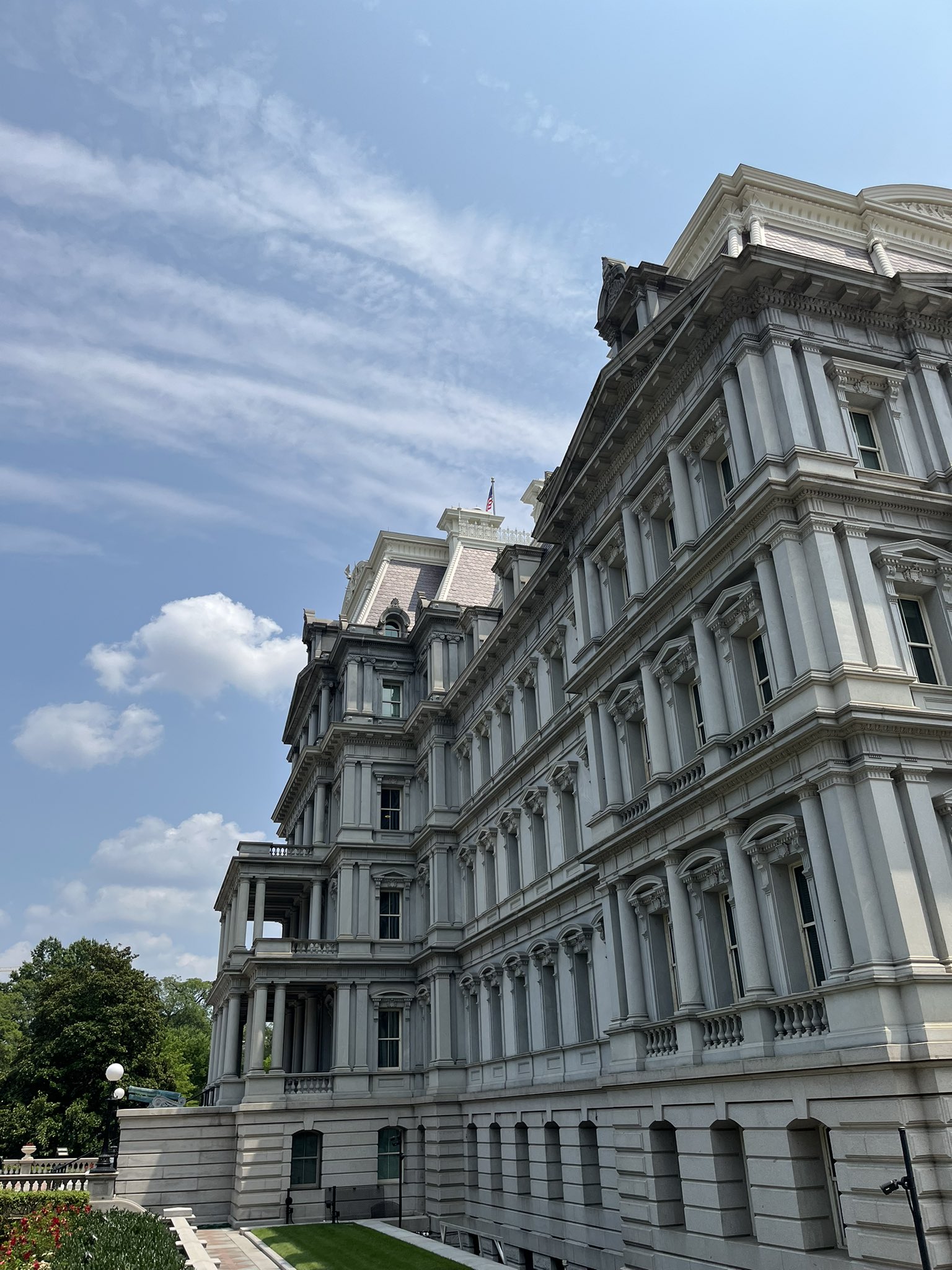 Matthew Foldi on Twitter "Interestingly I walked by the White House
