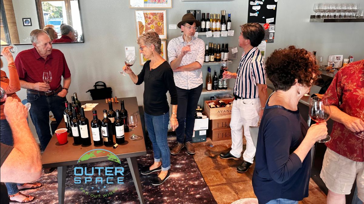 dawsonwine's tweet photo. Special WEDNESDAY Night Tasting with Anthony Truchard. It's a Truchard Carneros/Longavi Winery "GLUP" from Chile Wine Comparison Tasting. Following up with Wine &amp; Music Trivia Night on Thursday at 6 PM. Read all about it! - https://t.co/hVuDZ1xZ98 https://t.co/TpjzCJtiCH