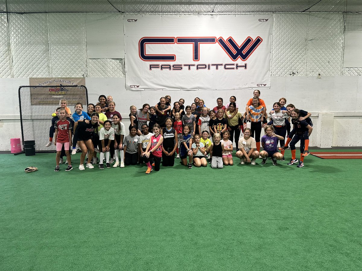 Day 1 of camp at CTW had an incredible turnout! Can’t wait to see what the older group brings! 

Still time to sign up for 13 &amp; Older: docs.google.com/forms/d/e/1FAI…