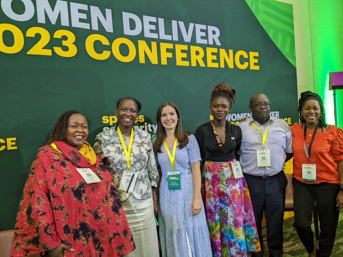 OptionsinHealth's tweet photo. Standing room only!👏Thanks to @KimaniKarugaMP, @Nyachulac @FIGOHQ, @michellecruick8 @gchallenges, @EsiAsare @MSIChoices, @JadeMaina @themamanetwork + @althea_dellaura @Hewlett_Found for sharing your insights into increasing access to self-managed medical abortion in SSA. #WD2023 https://t.co/lukFP61BhG
