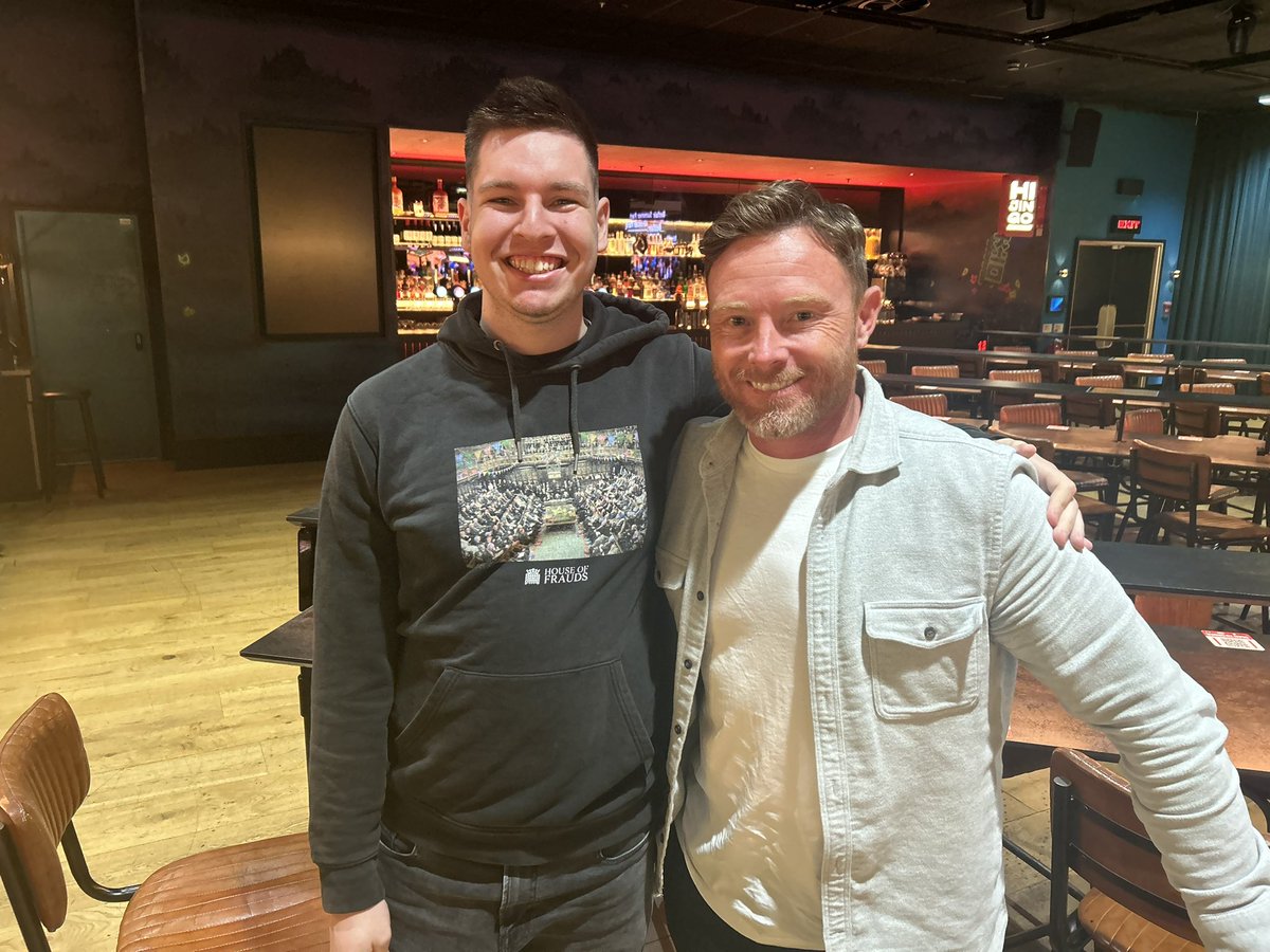 MuraliPod's tweet image. 🏴󠁧󠁢󠁥󠁮󠁧󠁿 NEW EPISODE 🇦🇺

It’s what you’ve been waiting for, @RobRush02 speaks to Ian Bell about BazBall, the Ashes and if Joe Root has a nicer cover drive than he does. @MarkMachado hosts

#TheAshes #ENGvAUS   

Listen now📲 podfollow.com/Murali