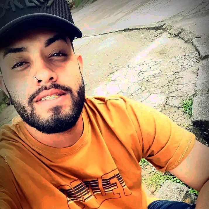 Sem pressa, sem desespero, vai chegar minha vez pq Deus tá no controle 🎮⏳