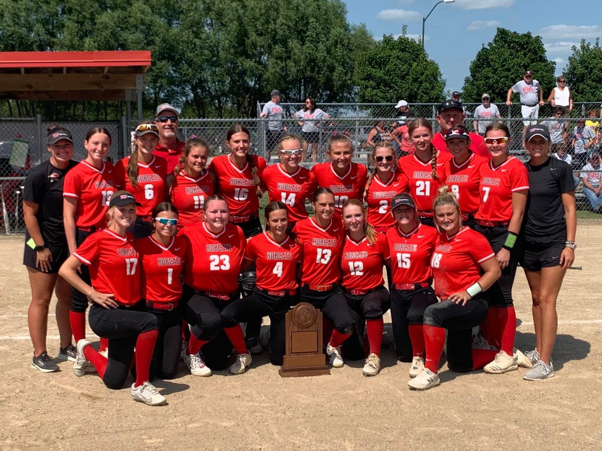 WDSoftball tweet media