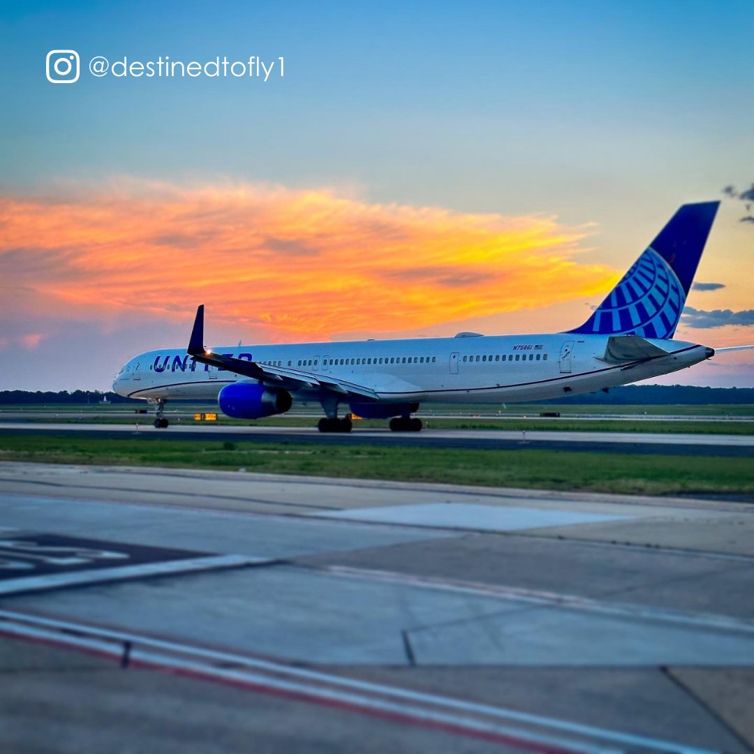 Dulles Airport (IAD) tweet media
