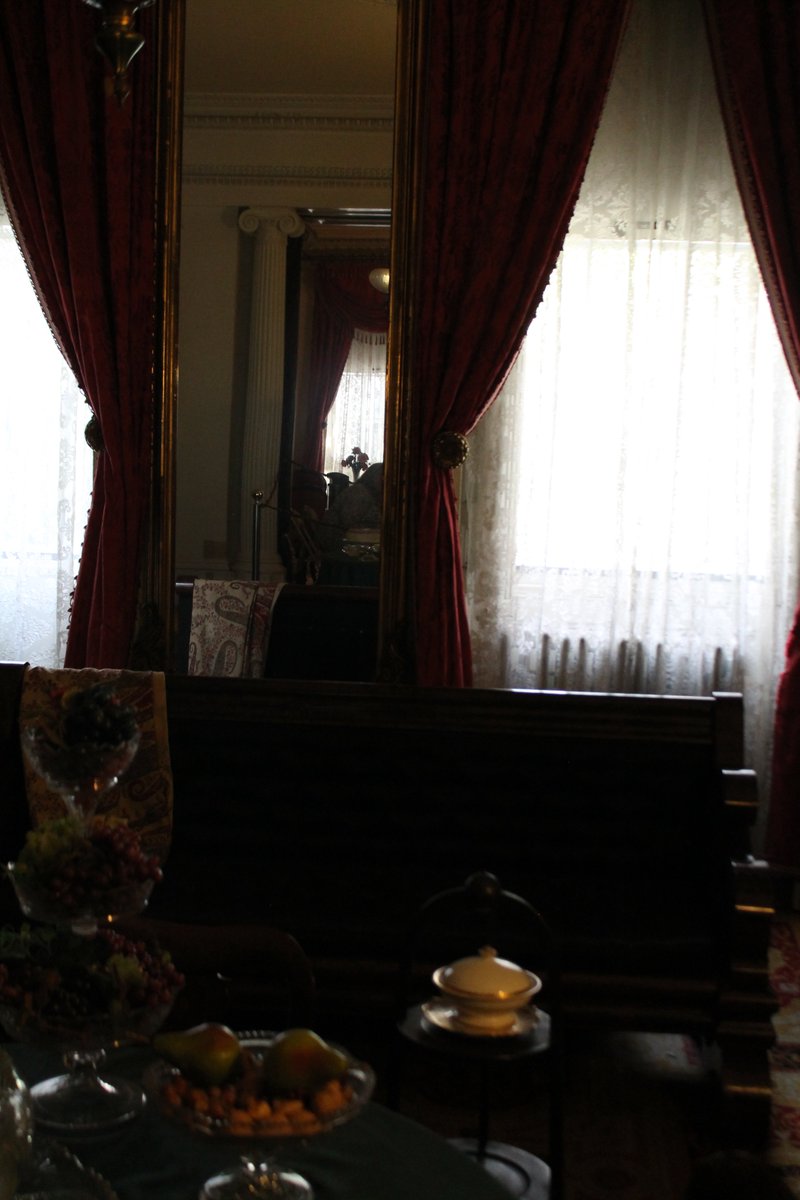 woken55396's tweet photo. my trip to the @MerchantsHouse https://t.co/DuWgDg5iZZ