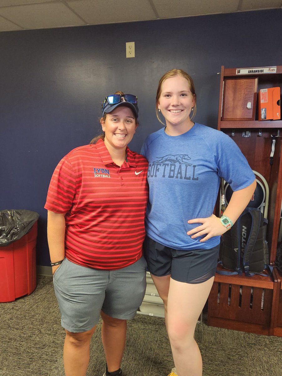 A very big thank you to Coach Kuhn  at Lyon College for having me this week for a visit! I am honored to have received an offer to play! <a href="/LyonScotsSB/">Lyon College Softball</a>