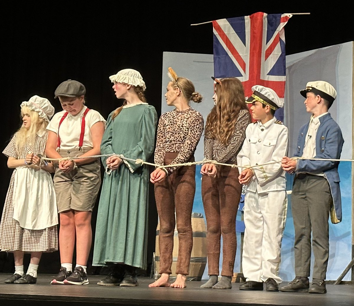Fantastic performance from our Year 6 children this evening 😃🏴‍☠️ They have worked incredibly hard and we are very proud of them all 👏