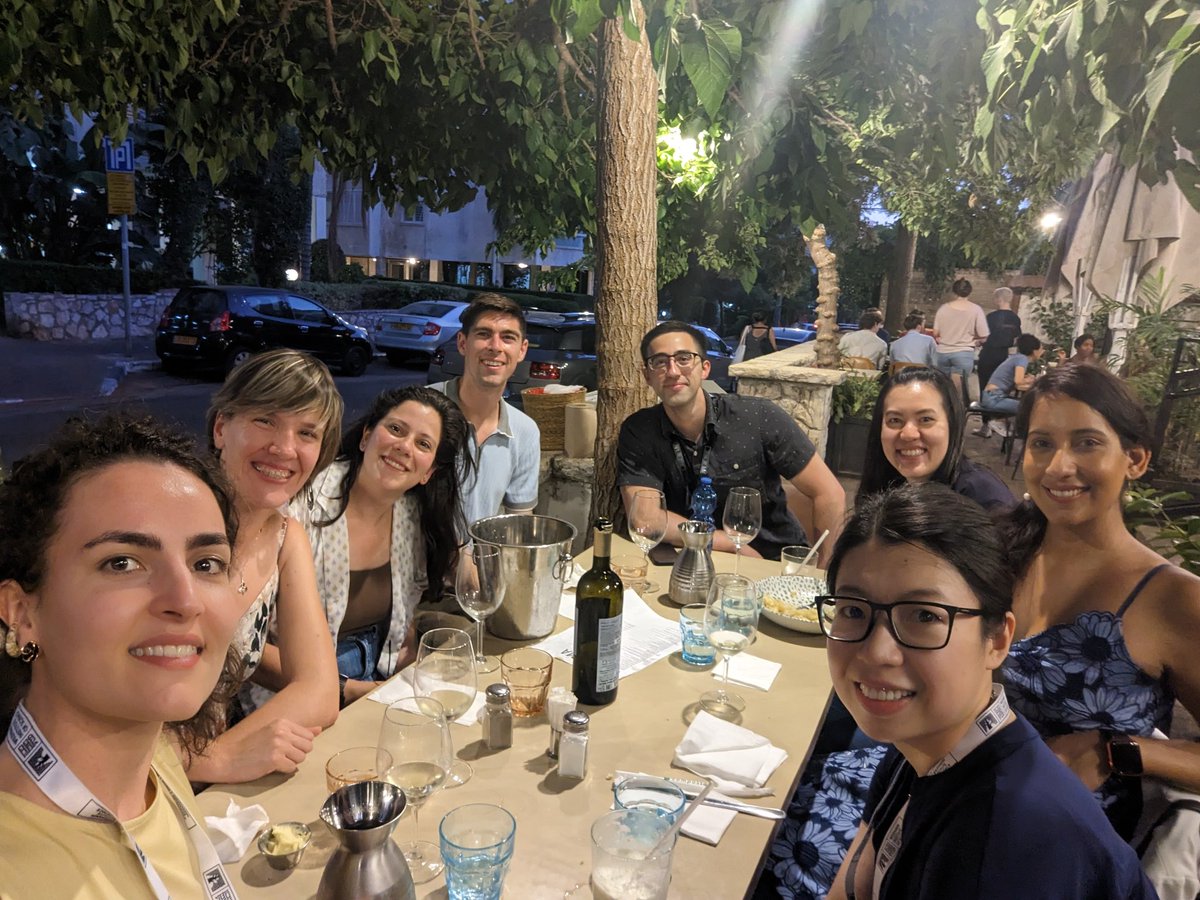 Elena De Vita tweet media