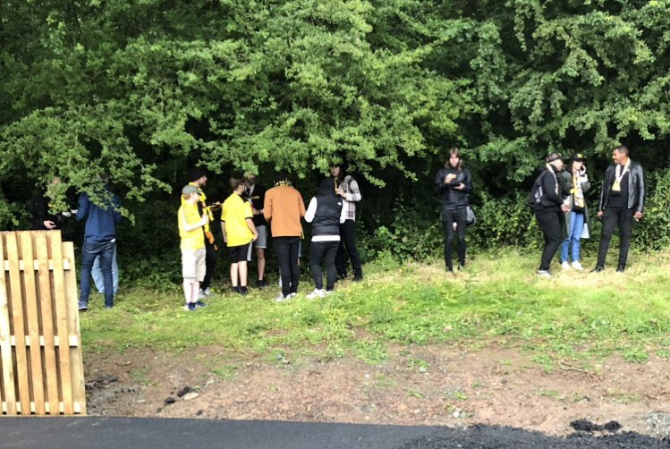 EllBretland's tweet photo. Real, Bayern and Co grab all the headlines and glory but this is where the Champions League starts

BK Häcken fans enjoy a Brazilian Barbecue while sheltering from the rain at Park Hall in Oswestry, Shropshire during half-time of their First Qualifying Round match with TNS 🟡⚫️🇸🇪 https://t.co/mOT4gDoBT0