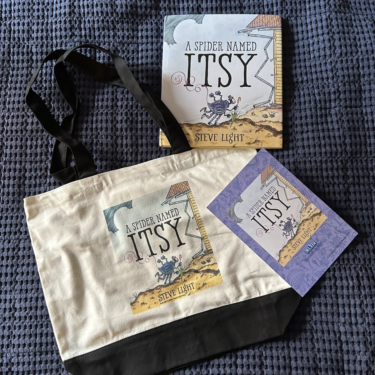 Pre Order Giveaway!! Order a copy of A Spider Named Itsy from Books of Wonder and get a FREE tote bag, postcard and personalization!!  booksofwonder.com/products/97815… @candlewickpress #aspidernameditsy #stevelight #totebag #kidlit #childrensbooks #itsybitsyspider