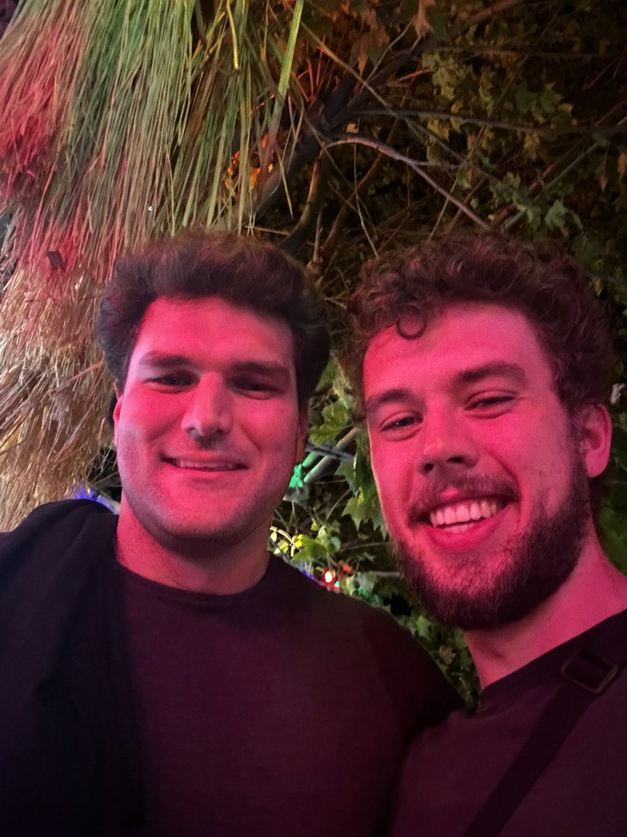 A pleasure to meet the infamous <a href="/SizeChad/">Size Chad</a> at the @traderjoe_xyz frens party tonight