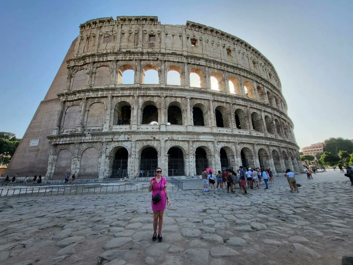 Rebecca 😁 tweet media