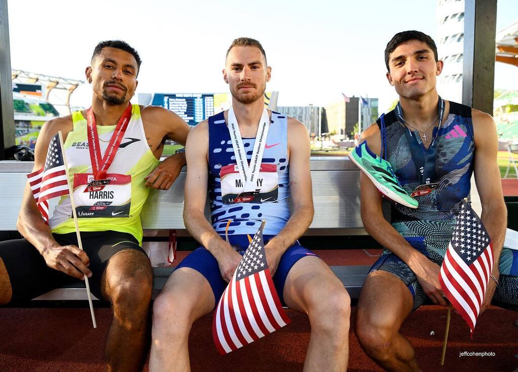 800 meters 1-2-3.  Bryce Hoppel, Isaiah Harris, Clayton Murphy.  2023 USATF Outdoor Championships, Eugene.
.
.
.
.
.
#brycehoppel #isaiahharris #claytonmurphy #800m #usatf #trackandfield #athletics #jeffcohenphoto <a href="/brycehoppel/">Bryce Hoppel</a> <a href="/zay_800/">zay</a> <a href="/claytonmurphy/">Clayton Murphy</a> instagr.am/p/Cu2oFfpywTN/