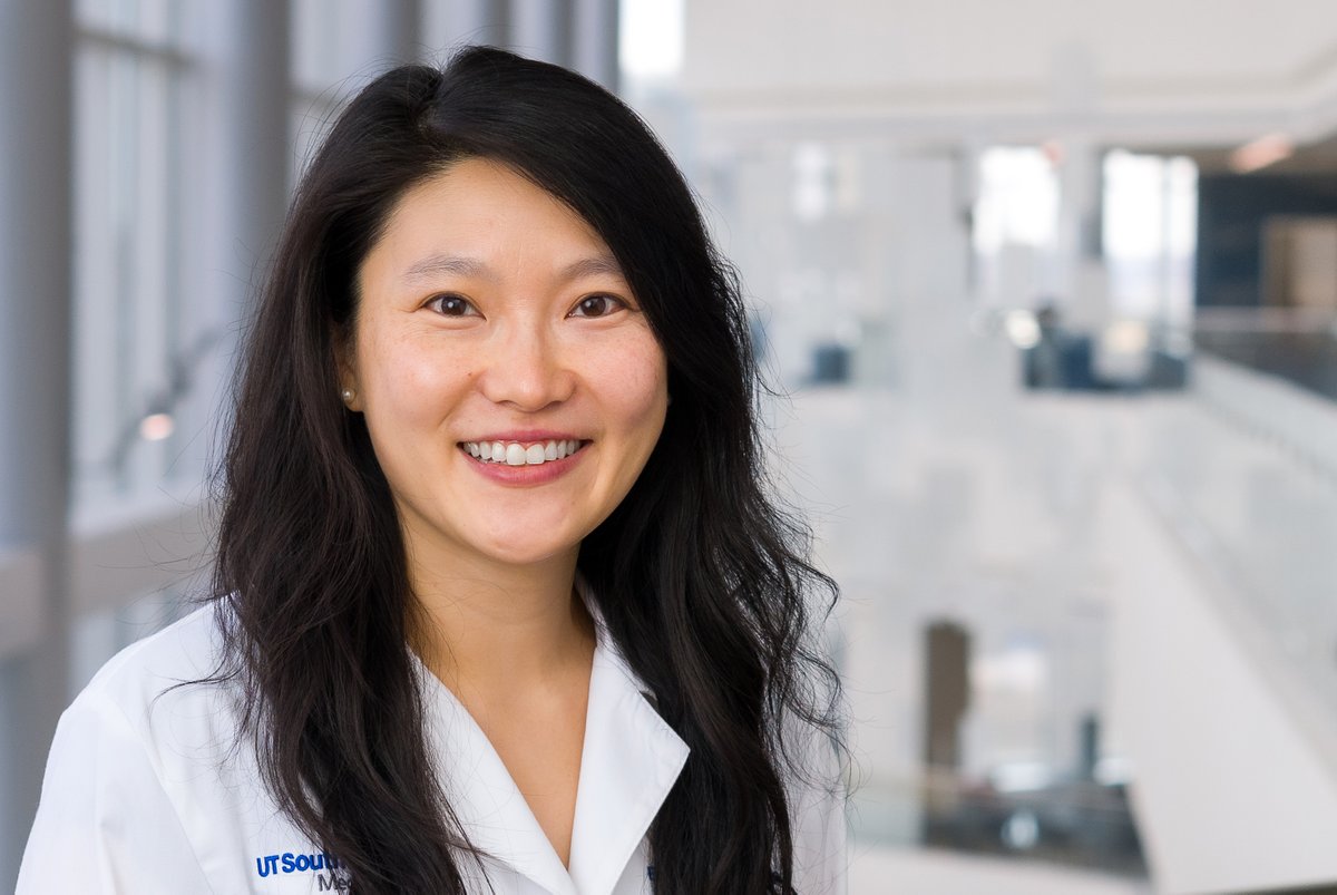UTSW Emergency Medicine (@utsw_em) on Twitter photo Congratulations to Dr. Betty Yang (<a href="/bettyy0/">Betty Yang, MD MS</a>) <a href="/UTSW_EM/">UTSW Emergency Medicine</a> on being named @UTSWNews Dean's Scholar in Clinical Research for her work in pre-hospital resuscitation - particularly cardiac arrest, ventilation, and whole blood transfusion. #EMS #emergencymedicine Congratulations to Dr. Betty Yang (<a href="/bettyy0/">Betty Yang, MD MS</a>) <a href="/UTSW_EM/">UTSW Emergency Medicine</a> on being named @UTSWNews Dean's Scholar in Clinical Research for her work in pre-hospital resuscitation - particularly cardiac arrest, ventilation, and whole blood transfusion. #EMS #emergencymedicine