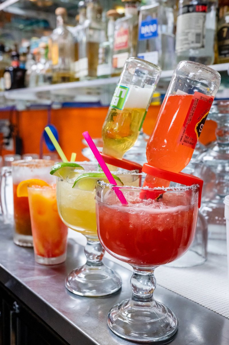 eltapatioaz's tweet photo. Thirsty? Our full bar is stocked with a wide selection of tequilas and delicious drinks to complement your meal perfectly. What's your go-to drink when dining out? 🍹  #ElTapatioAZ #CheersToGoodTimes https://t.co/6dN6yUaC6R