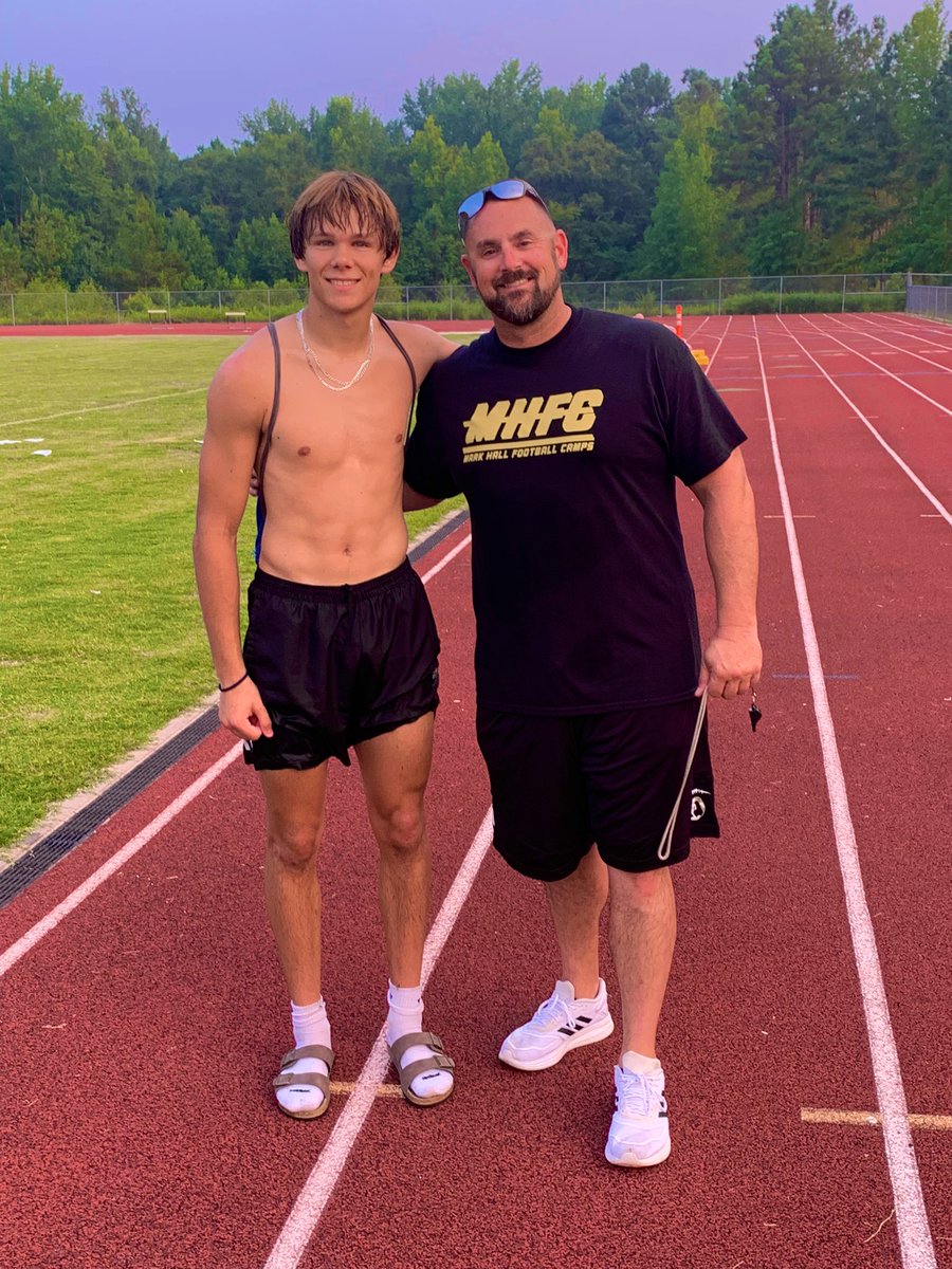 AidanHeriot's tweet image. After a great conversation with @CoachJRiley_  I’m blessed to have received my first offer from @UNCP_Football 
@CoachBFri29 @CoachHallUNCP @Coach_JWheeler @Brian_Rimpf @ClyburnHogmen
