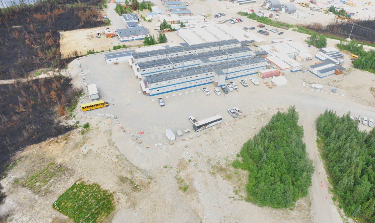 PierreBEPOIX's tweet photo. Fin de #Mission pour le #Détachement2🇫🇷 de @PompiersFR &amp; #SapeursSauveteurs de l’@uiisc1 en renfort de nos cousins québécois au #Canada 🇨🇦 face aux #FeuxDeForêts, après 3 semaines d’#Engagement qui auront permis de maîtriser les 🔥 373, 379 &amp; 274 d’1 superficie cumulée de 210 kHa https://t.co/ChmjwiLj97