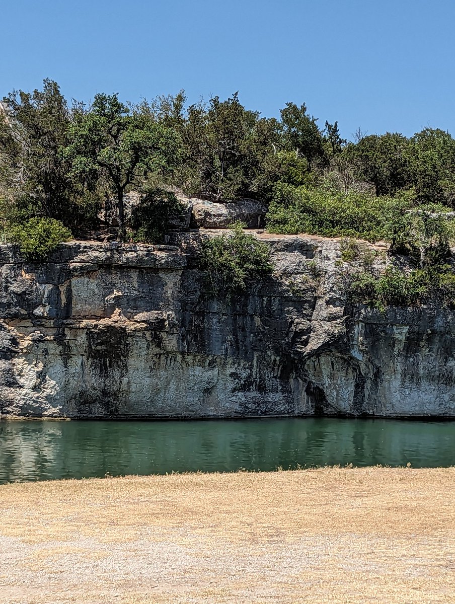 Enjoying my new journey in Austin's hill country! Thank You @AldineISD @AldineEsl & @Carter_AISD for all the great memories. I will miss you! @MrCarmona2016 @delgadong94 @CindyBuentello5 @drgoffney @AldineAFT6345 @apmrmendoza