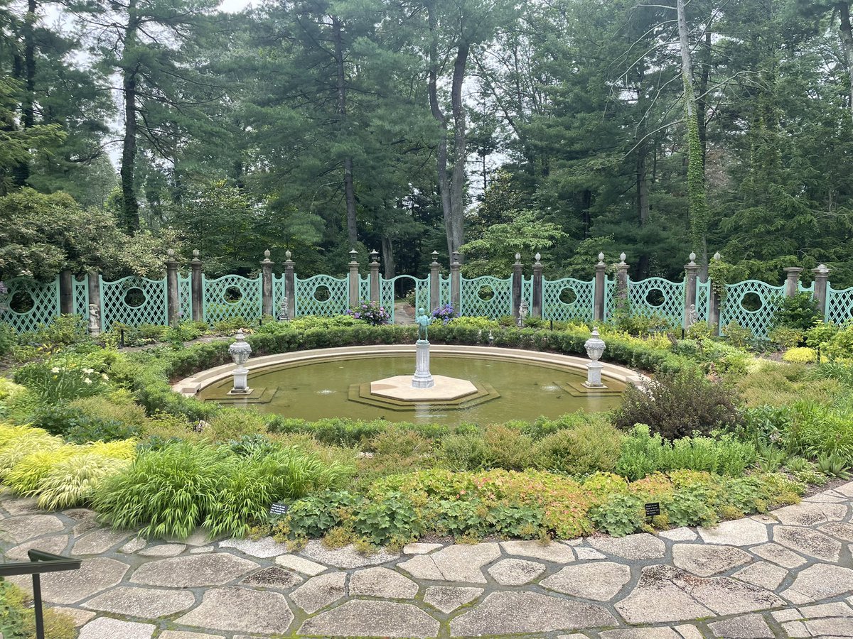 I was at greenwood gardens today in NJ and they told me <a href="/taylorswift13/">Taylor Swift</a> had a photo shoot here and the landscaping is so on brand for her i was in heaven🥹