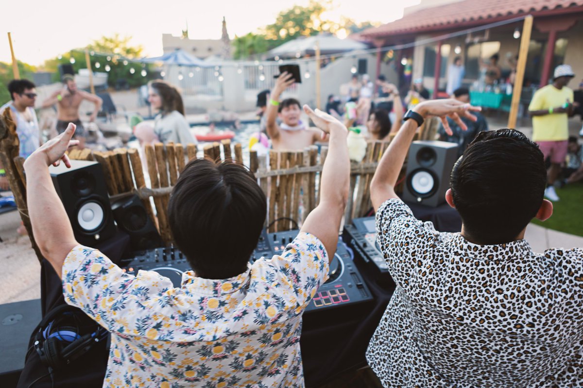 Hand Squeezed 🍋 tweet media