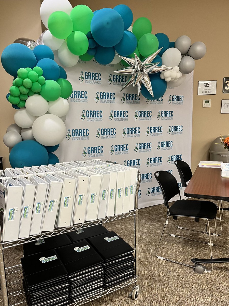 graceXabsher's tweet photo. This happens when you’re preparing for 100 co-teaching teams. Last week was with 100 leaders. Let’s go!!!#system4change #allstudents @GRRECKY @jesslturn @MrsBudziakSLP @bnoall121 @Trinka7 @mtblick14 https://t.co/r81HBJgIRC