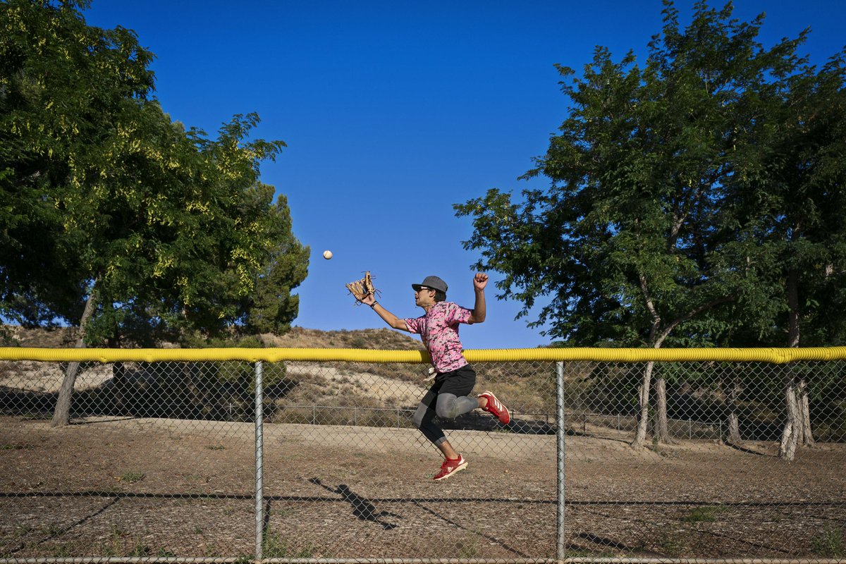 Game ready. Junior Olympic team, Route 66, CA. 📸: @jeanfruth #GrassrootsBaseball #Route66 #HistoricRoute66 #baseball #youthbaseball #futureofbaseball #photography #photooftheday #baseballlife #sonyalpha #sonyalphafemale