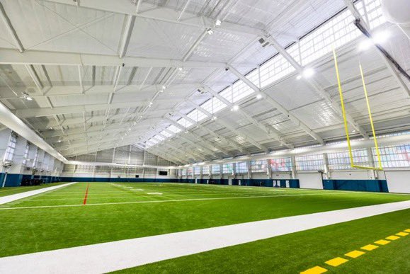 MLFootball's tweet photo. FREAKING AWESOME: The Miller Electric Center, the $120 million headquarters for the Jacksonville #Jaguars, was opened today.

125,000 square feet; new locker rooms; training and medical facilities; a full-swing golf simulator; office space; a draft room; and a pro store. two fields of grass and one indoor field

👏🔥

(Via @FOS)