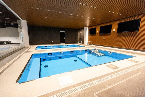 MLFootball's tweet photo. FREAKING AWESOME: The Miller Electric Center, the $120 million headquarters for the Jacksonville #Jaguars, was opened today.

125,000 square feet; new locker rooms; training and medical facilities; a full-swing golf simulator; office space; a draft room; and a pro store. two fields of grass and one indoor field

👏🔥

(Via @FOS)