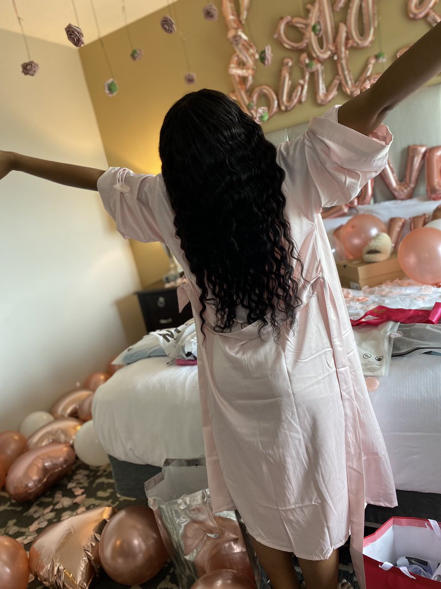 britty_bratt_'s tweet photo. Happy 24th birthday to me 🥰💅🏽💓💕 https://t.co/GQOScOTB7D