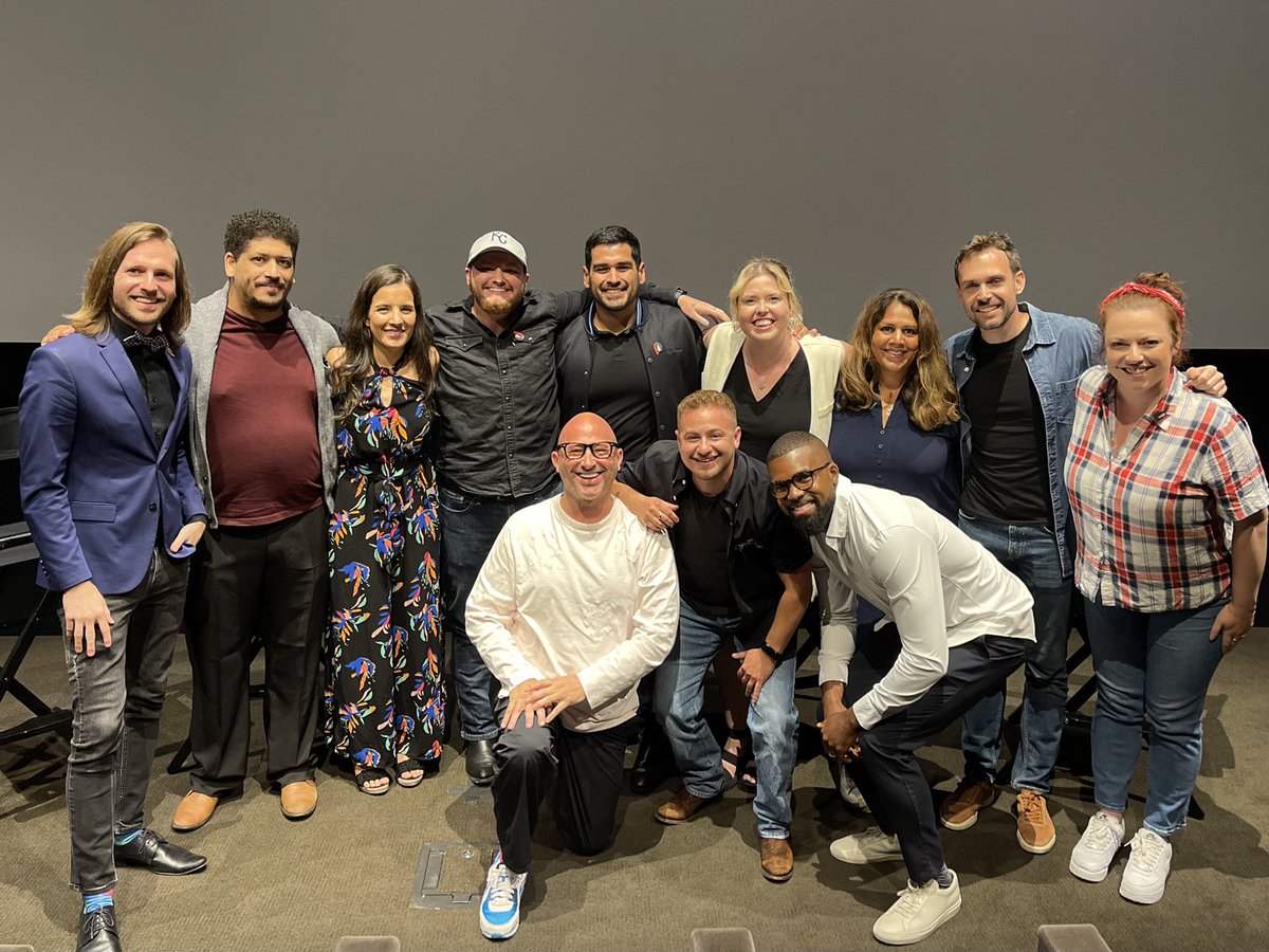 A wonderfully intimate, private screening of @ChasingAmyDoc at #CreativeArtistsAgency #CAA. 

Made me cry 3 times. Wanna fight about it? 

Can’t wait for LA to finally see @filmhunk’s beautifully crafted #ChasingChasingAmy at Outfest’s Closing Night Gala 7/23 at 7pm in Hollywood!
