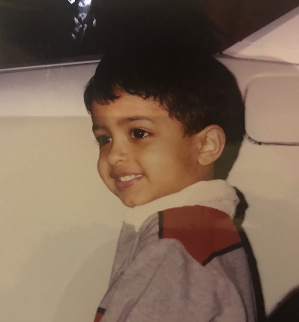 xcosmicwolf's tweet photo. 9year old me X 9 year old dad ✨ https://t.co/O9777vQ9iw