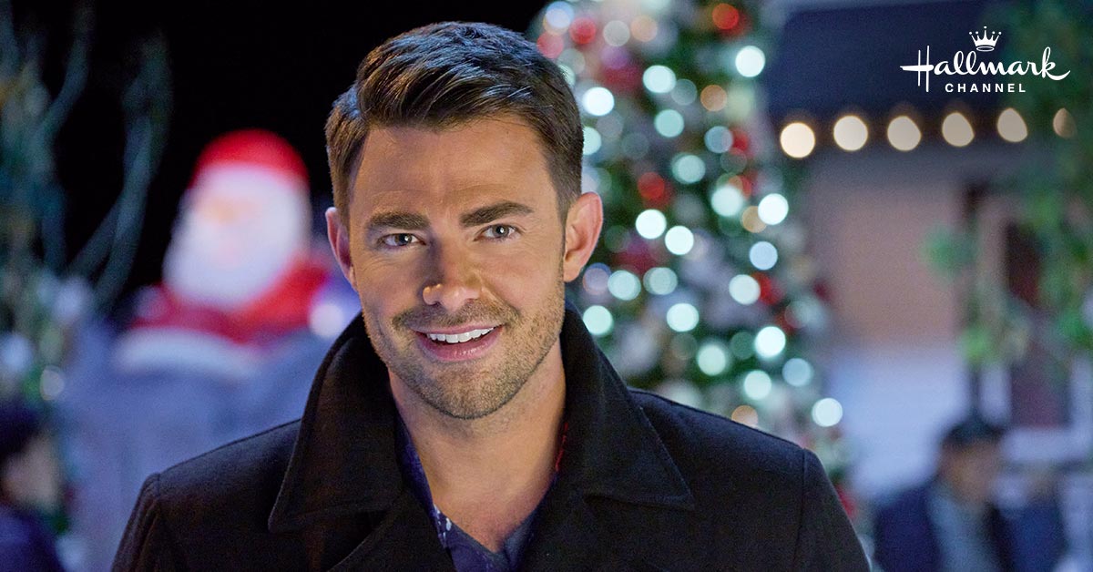 hallmarkchannel's tweet photo. In the mood for some extra #JonathanBennett? Watch #ChristmasMadeToOrder starting at 6/5c, followed by #TheHolidaySitter. ππ
#ChristmasInJuly https://t.co/i39vxCaA8C