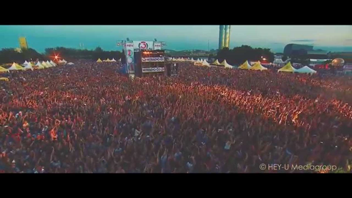 FairlawnMusic's tweet photo. Fun music fact of the day,
The biggest music festival in the world is Donauinselfest. This festival takes place in June in Vienna, Austria, with over 3 million attendees.
#Donauinselfest #viennapride #musicfestival https://t.co/WPqCLwHS6e