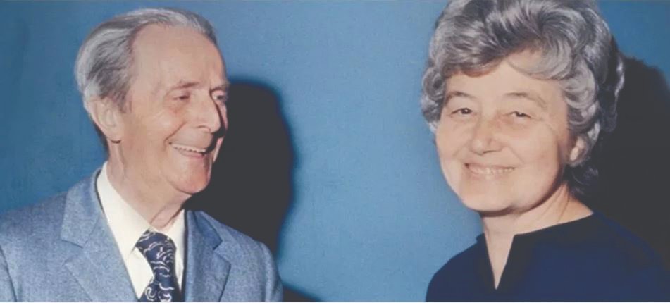 FocolareMedia's tweet photo. Focolare founder #ChiaraLubich had an extraordinary experience during the summer of 1949.
Read "To Paradise and back — Part 2" 
https://t.co/BfvMcwQTST https://t.co/9OADdCyVys