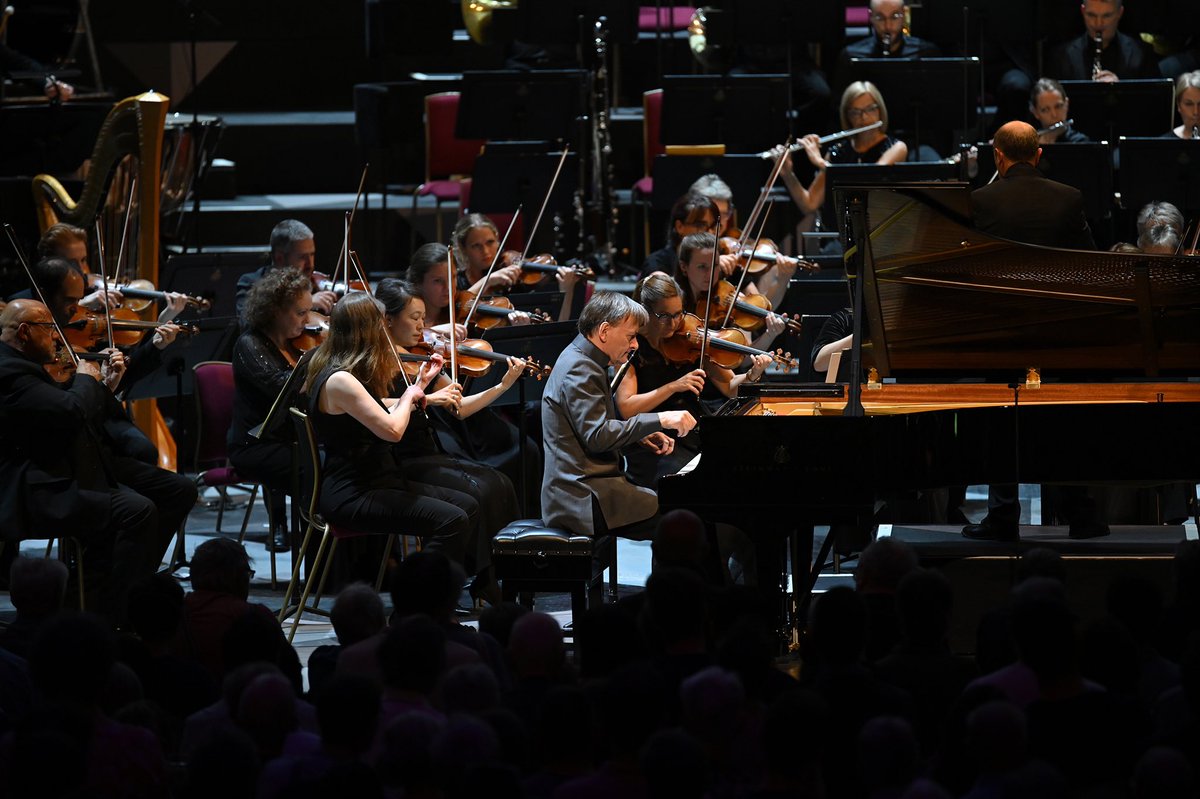 BBCPhilharmonic's tweet photo. Setting the @RoyalAlbertHall ablaze! Another amazing @bbcproms concert tonight with conductor Mark Wigglesworth, the superb pianist @houghhough and a world premiere by @G_E_Mason as well as celebrating @rncmlive’s 50th anniversary. 
Until next time… 
📸BBC/ Chris Christodoulou https://t.co/UVdug98GeR