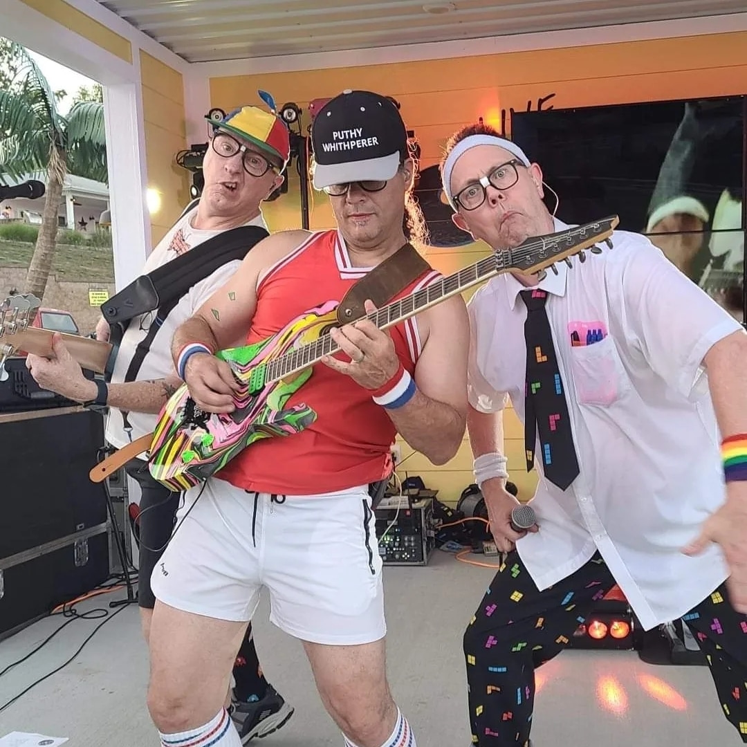 TheRetroNerds's tweet photo. ATTN: Lake of the Ozarks Peeps!!

The RetroNerds return to Coconuts Caribbean Beach Bar &amp; Grill both Fri. July 21 and Sat. July 22. Shows start at 6pm. 
Bees Knees Brewing will be onsite Friday giving away samples and schwag. JOIN US! https://t.co/FrhbHX51vw