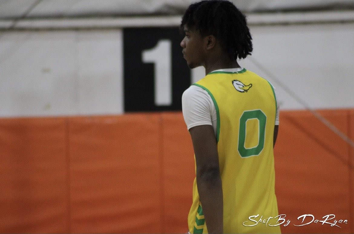 TenselyCowan's tweet photo. Congrats to @DaveonHenry on his offer!!! https://t.co/VrOxlCqXFB