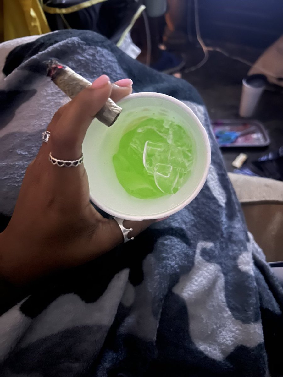 Sip Sip Smoke💚