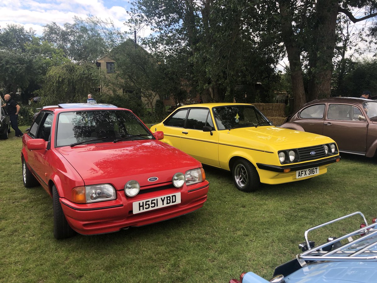 Left or right? #Ford #ClassicFord #FordEscort