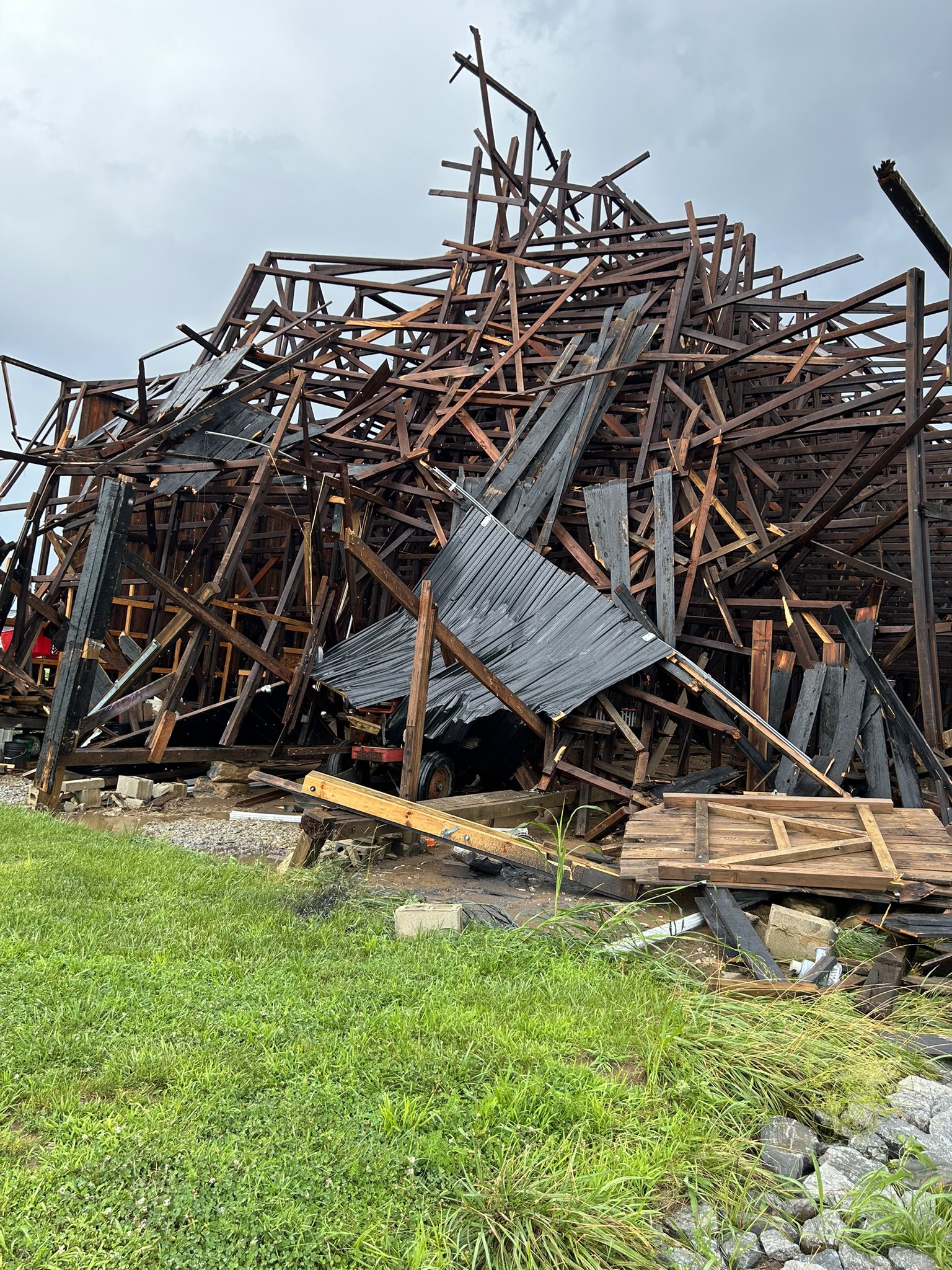 LEX 18 News on Twitter: "More storm damage... this is near the