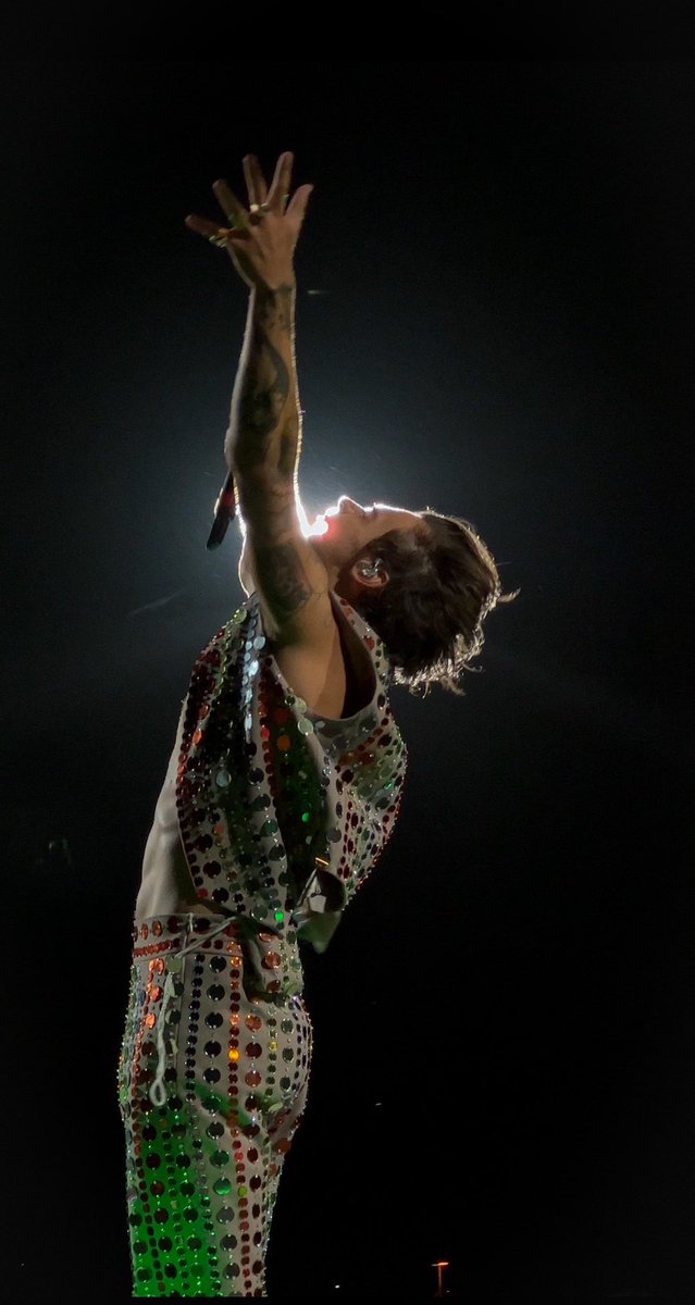 . (@stylesarchlve) on Twitter photo 