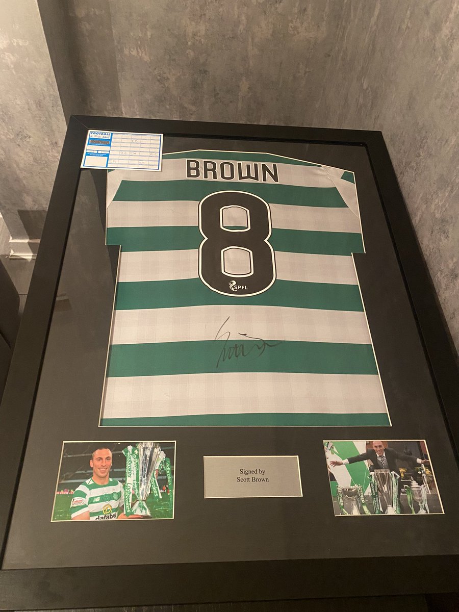 Gavin1Houten's tweet photo. Selling this framed Scott brown top- 40 team football card(35 teams left) Only 9 pound per number or 3 For 23 pound an absolute bargain for this piece. ☘️🍀 https://t.co/K1pTJT6wHZ