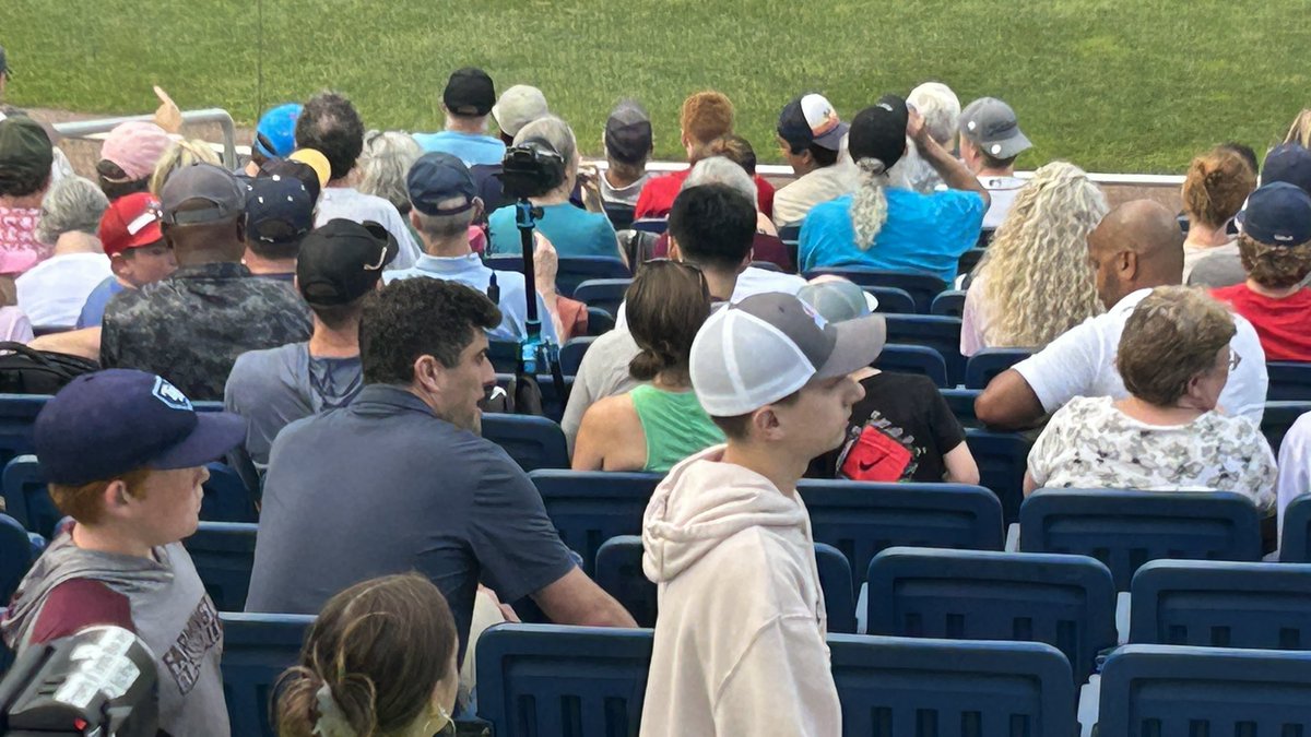 jbruni01's tweet photo. A bit of scouting by @BloomChaim at @PortlandSeaDogs tonight @RedSox @NESN https://t.co/srARx88VJF