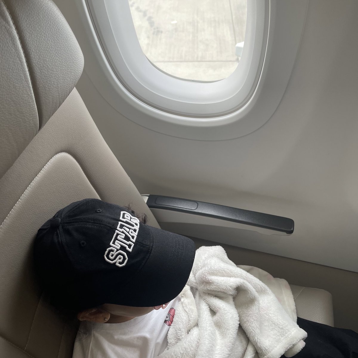 al1nada's tweet photo. First time on a plane! 🤍 https://t.co/CbpxhrLYkC